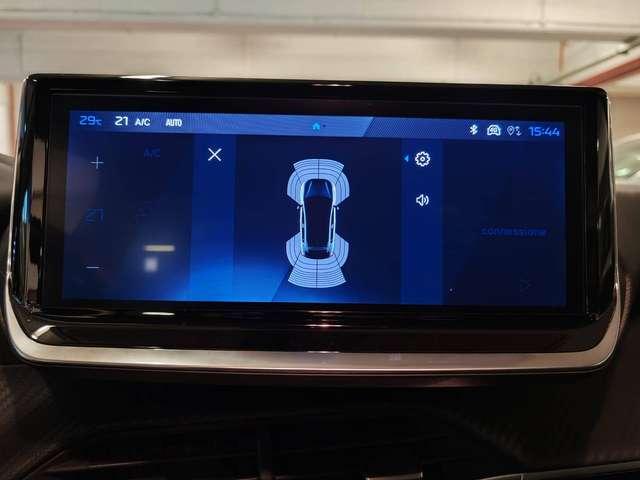Peugeot 208 1.2 Hybrid Allure 110cv e-dcs 6