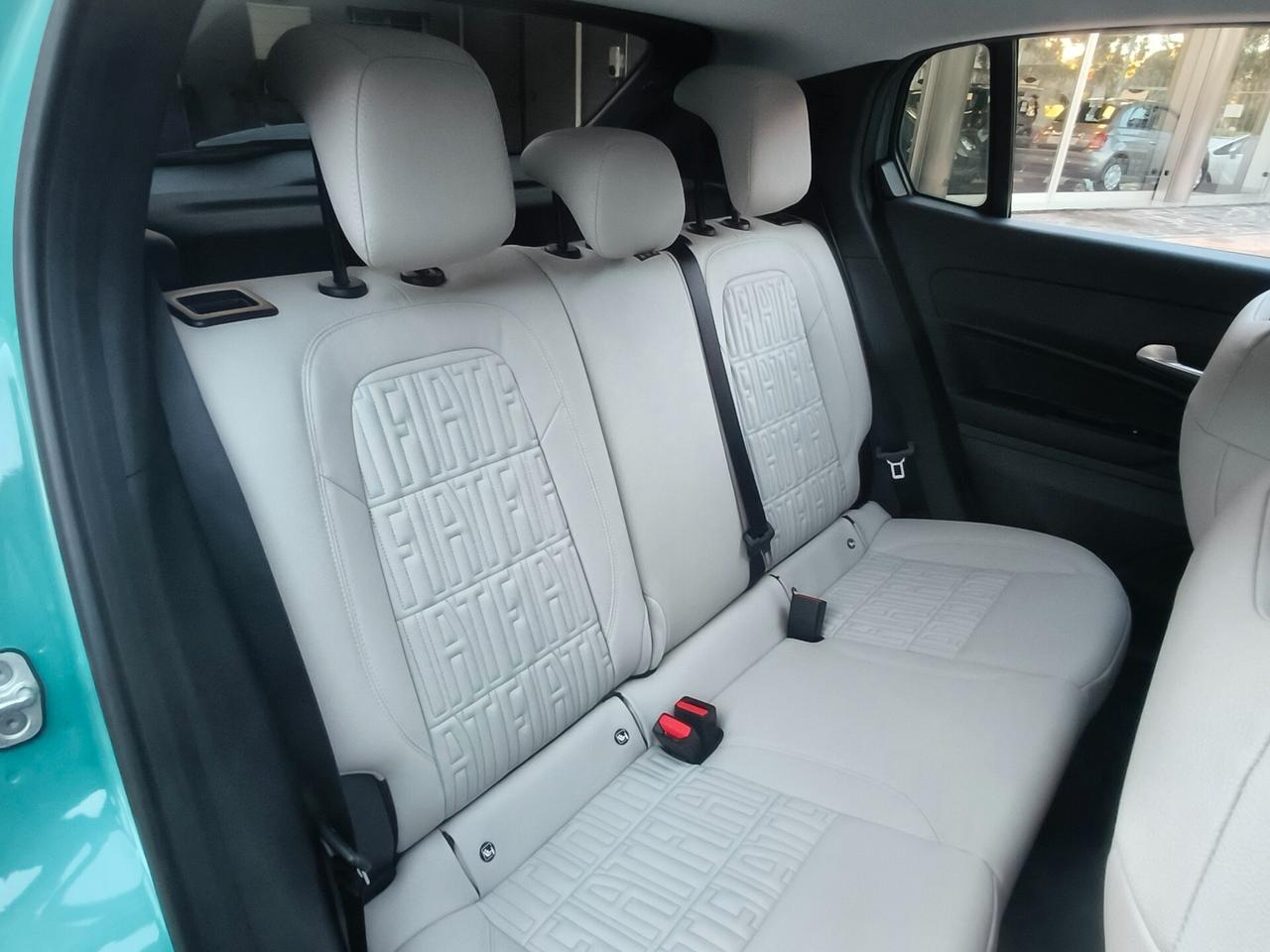 Fiat 600 Hybrid 110 CV DCT MHEV La Prima