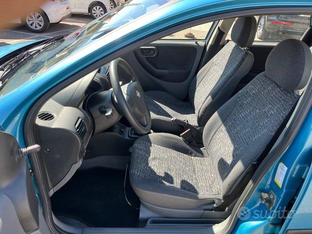Opel Corsa 1.2i 5 porte