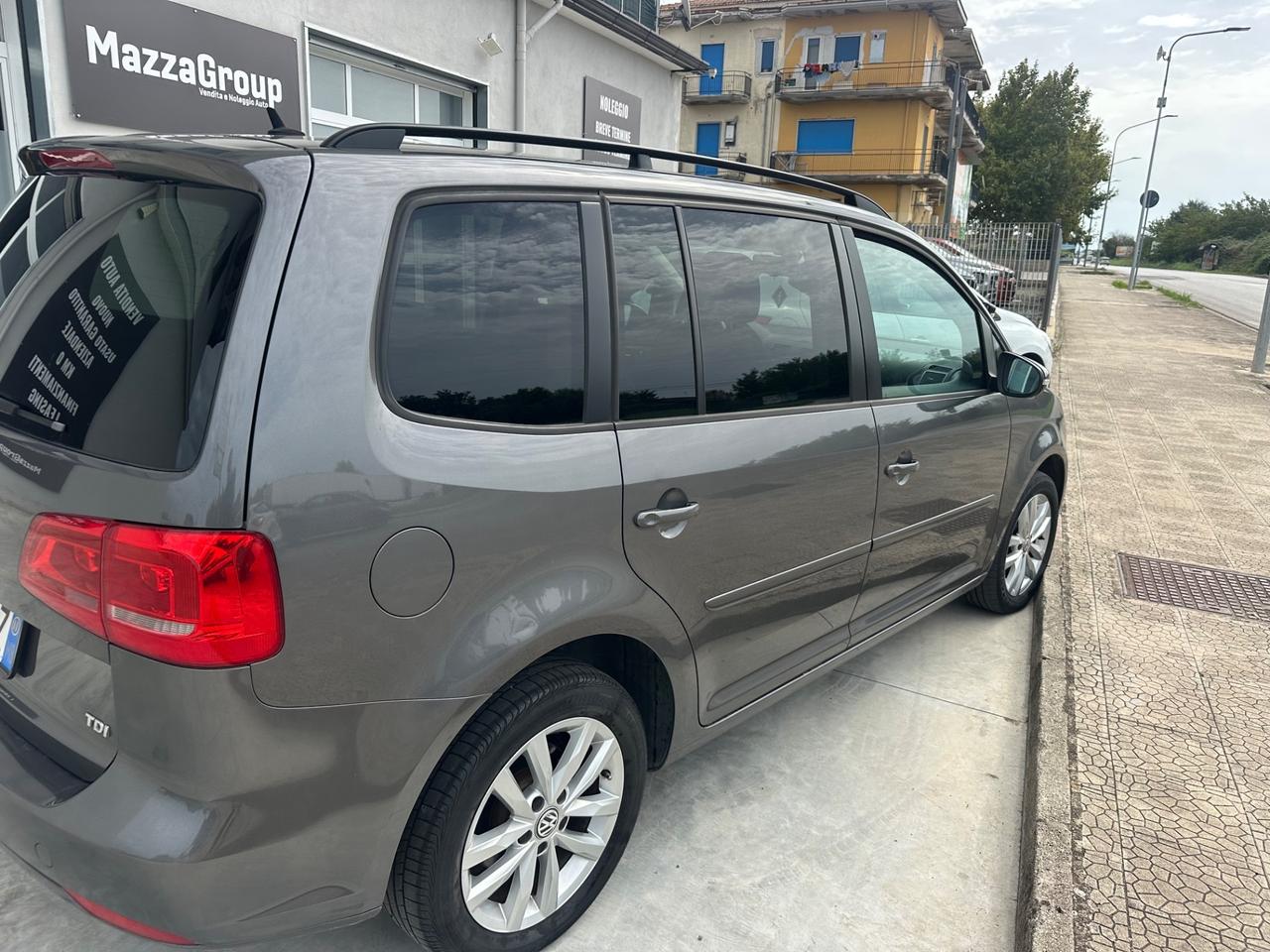 Volkswagen Touran 1.6 TDI DSG Comfortline 7 posti automatico