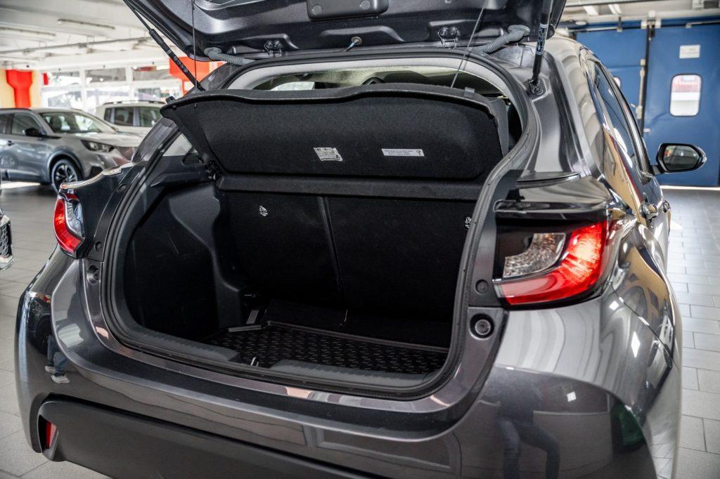 TOYOTA Yaris 1.5 Hybrid 5 porte Active