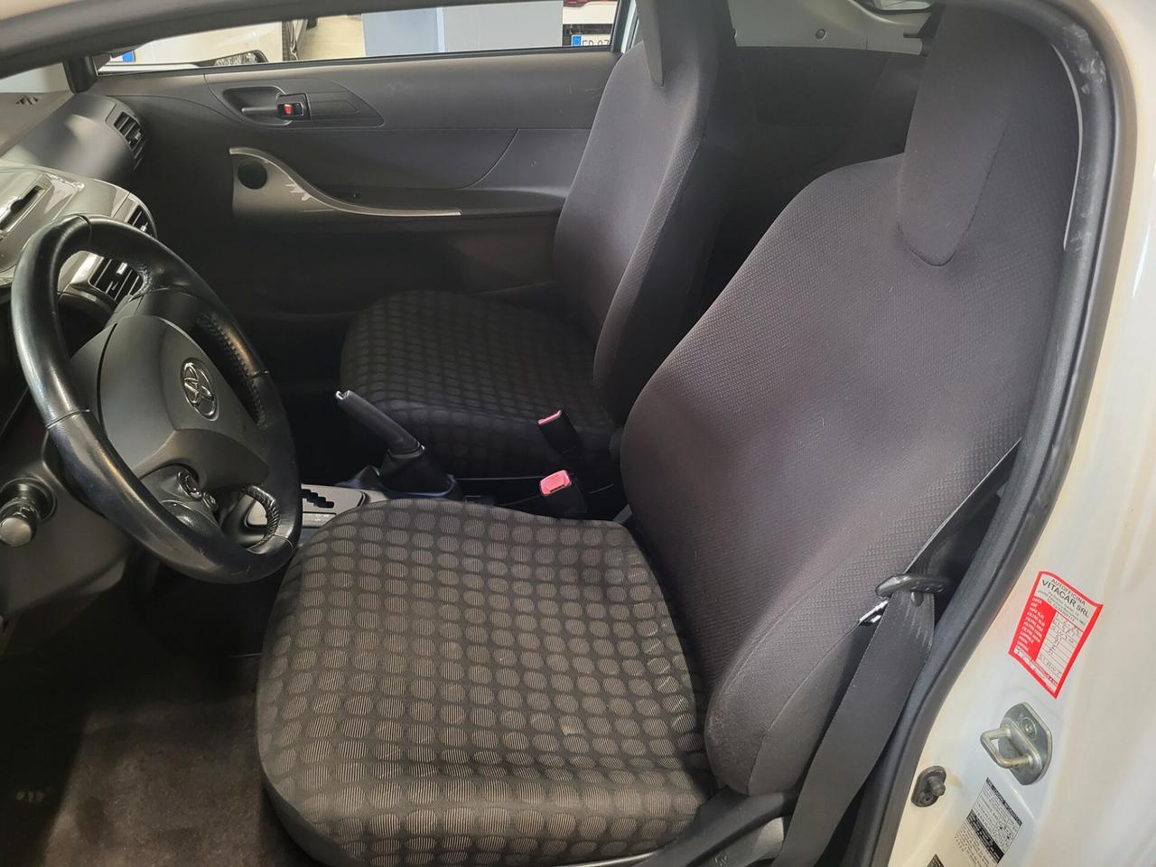 Toyota iQ 1.0 Multidrive Versione Lancio PREZZO REALE!! AUTOMATICA!!GARANZIA 12 MESI!!