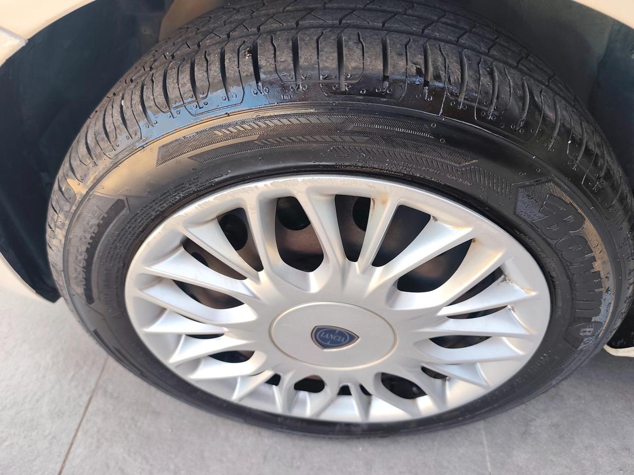Lancia Ypsilon 1.2 BENZINA E GPL DI SERIE Ecochic