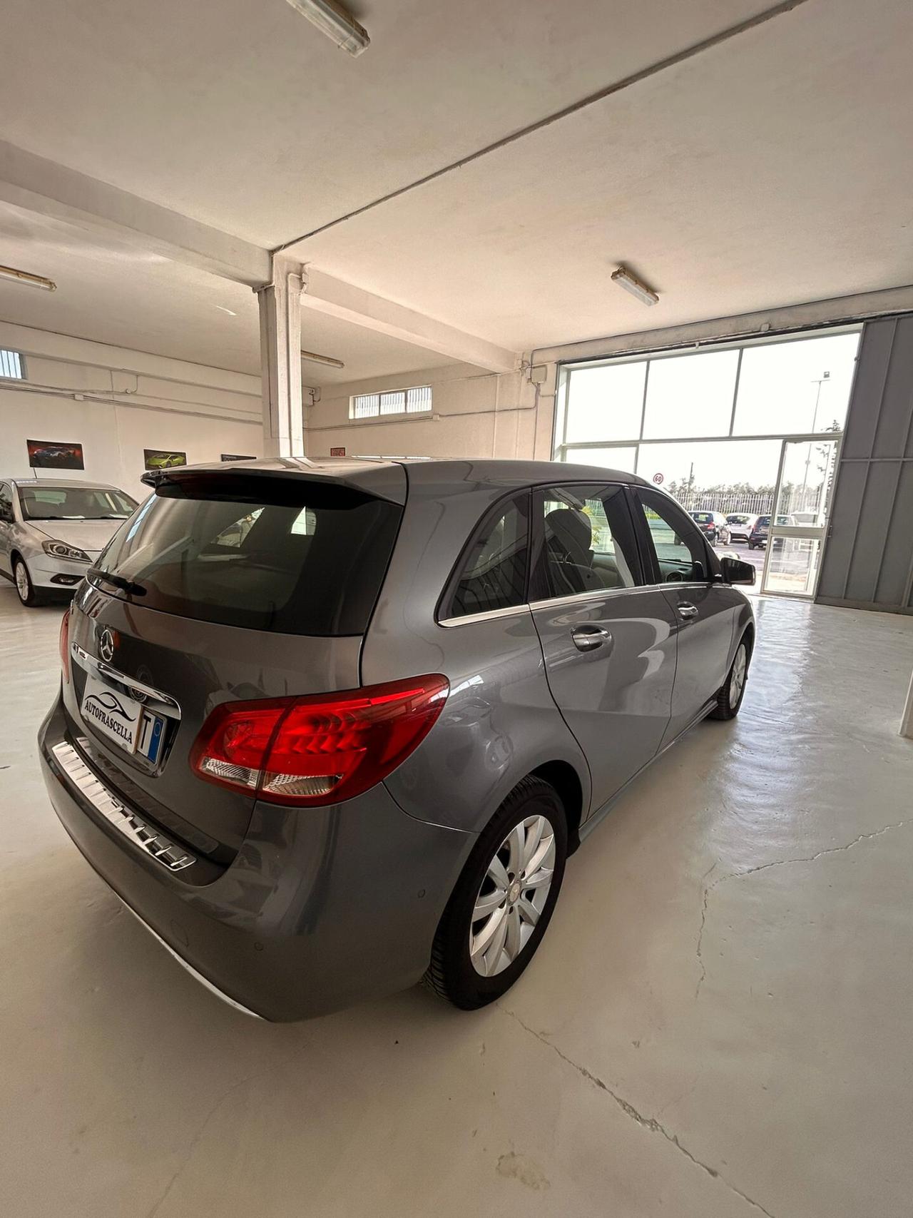 Mercedes-benz B 180 d Business