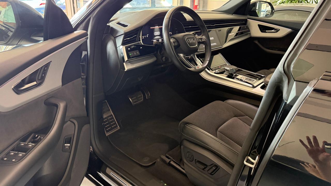 Audi Q8 50 TDI 286 CV quattro S LINE