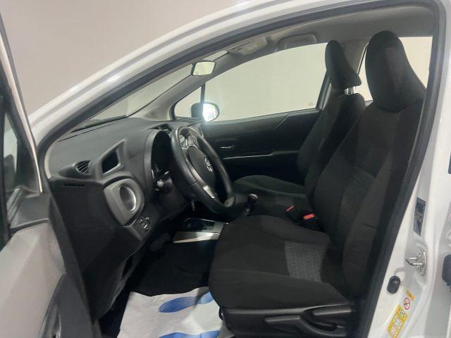 TOYOTA Yaris 1.0 5 porte Lounge