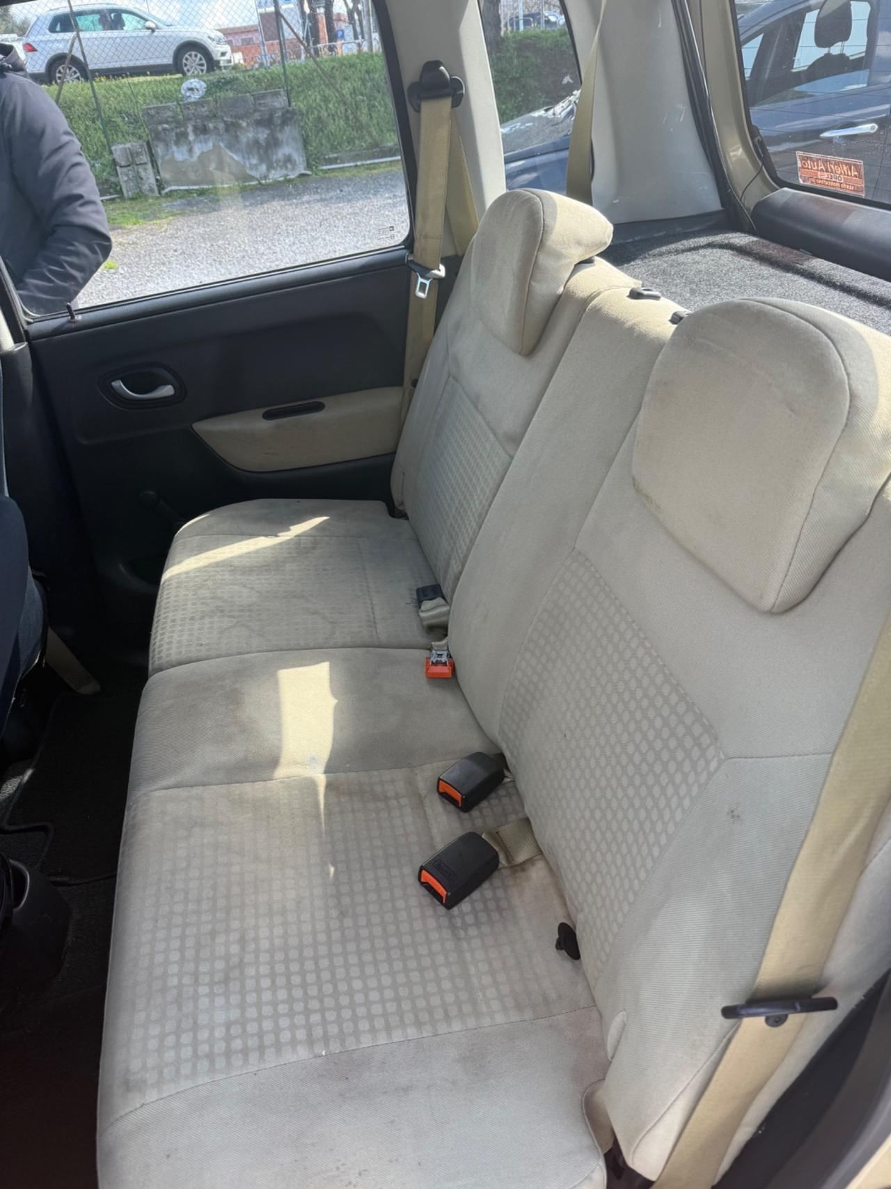 Opel Agila 1.2 16V Club