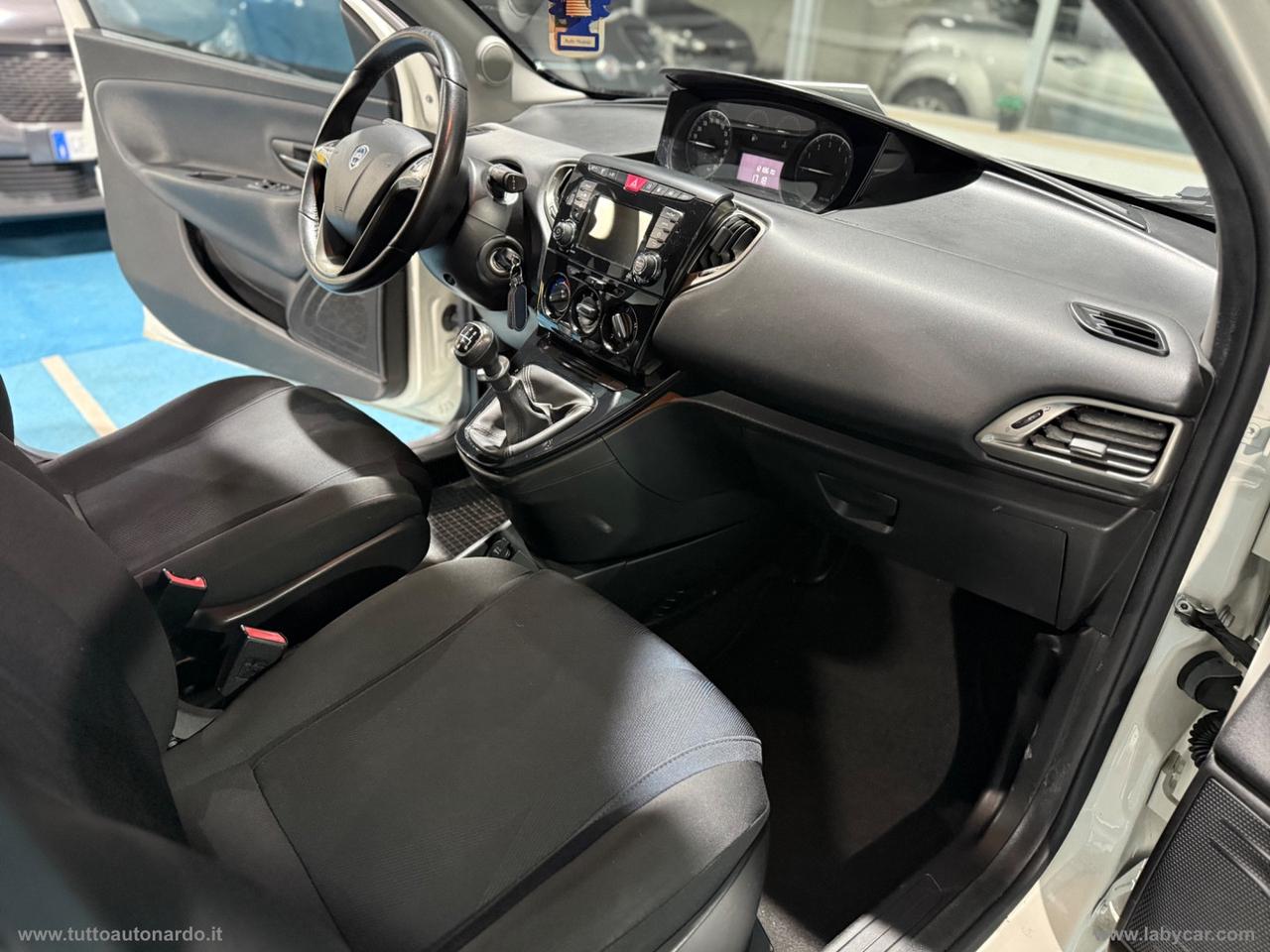 LANCIA Ypsilon 1.2 69 CV 5p. GPL Ecochic Gold