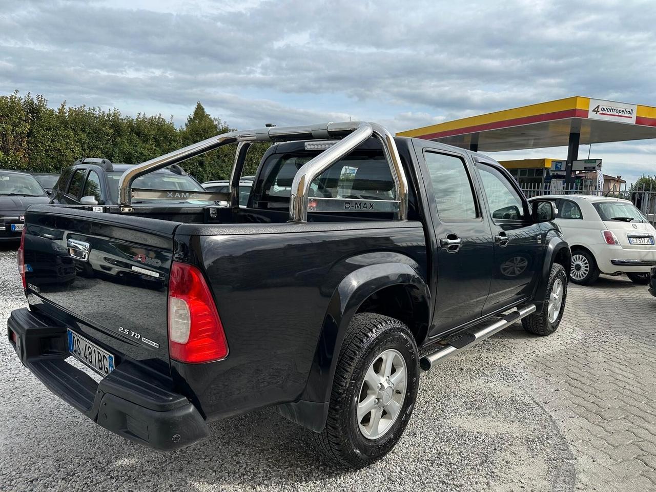 Isuzu D-Max 2.5 TD cat Crew Cab 4WD Pick-up LS EU4