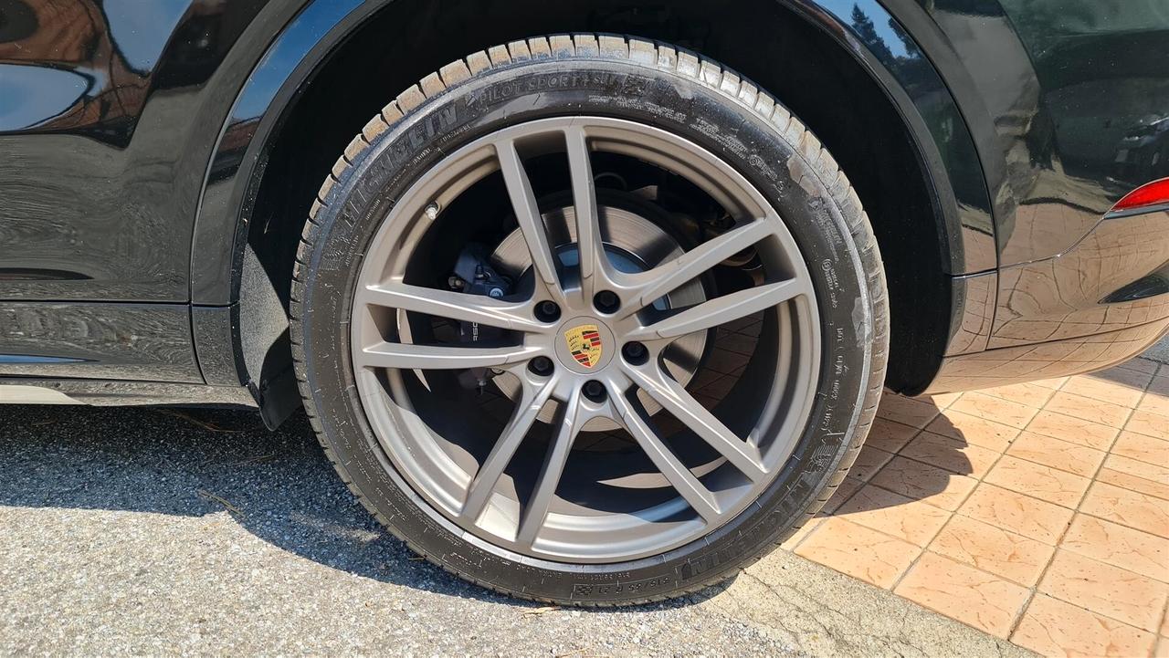 Porsche Cayenne Coupé 3.0 V6 E-Hybrid