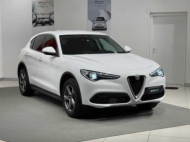 Alfa Romeo Stelvio 2.0 Turbo 200 CV AT8 Q4 Executive