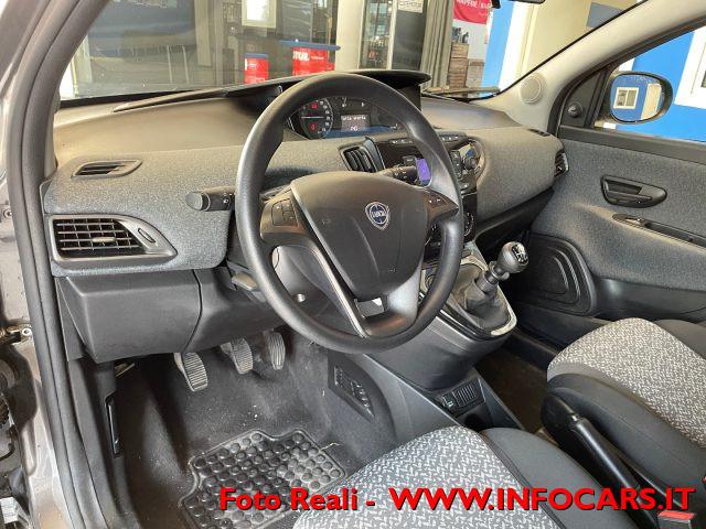 LANCIA Ypsilon 1.0 FireFly 5 porte S&S Hybrid Silver PROMO !