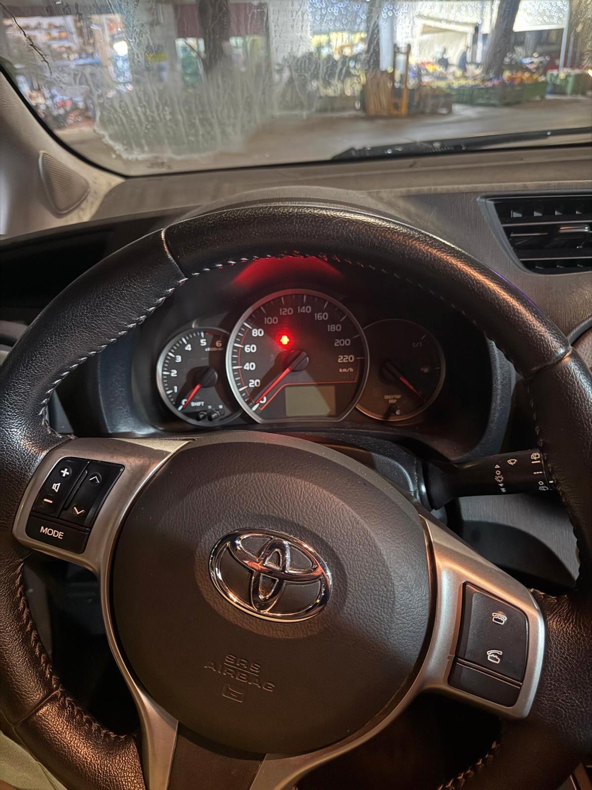 Toyota Yaris 1.4 D-4D 5 porte Active