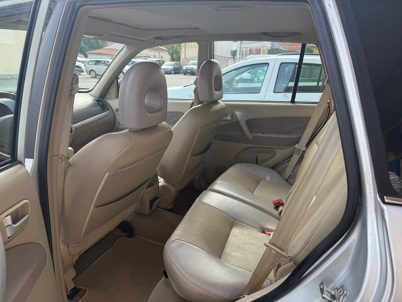 Dr DR5 2.0 16V 139 CV Executive 4x4 GPL 2011