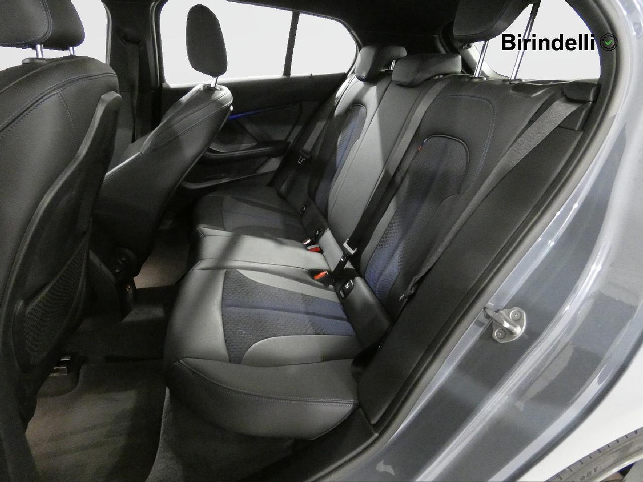 BMW Serie 1 (F40) - 116d 5p. Msport