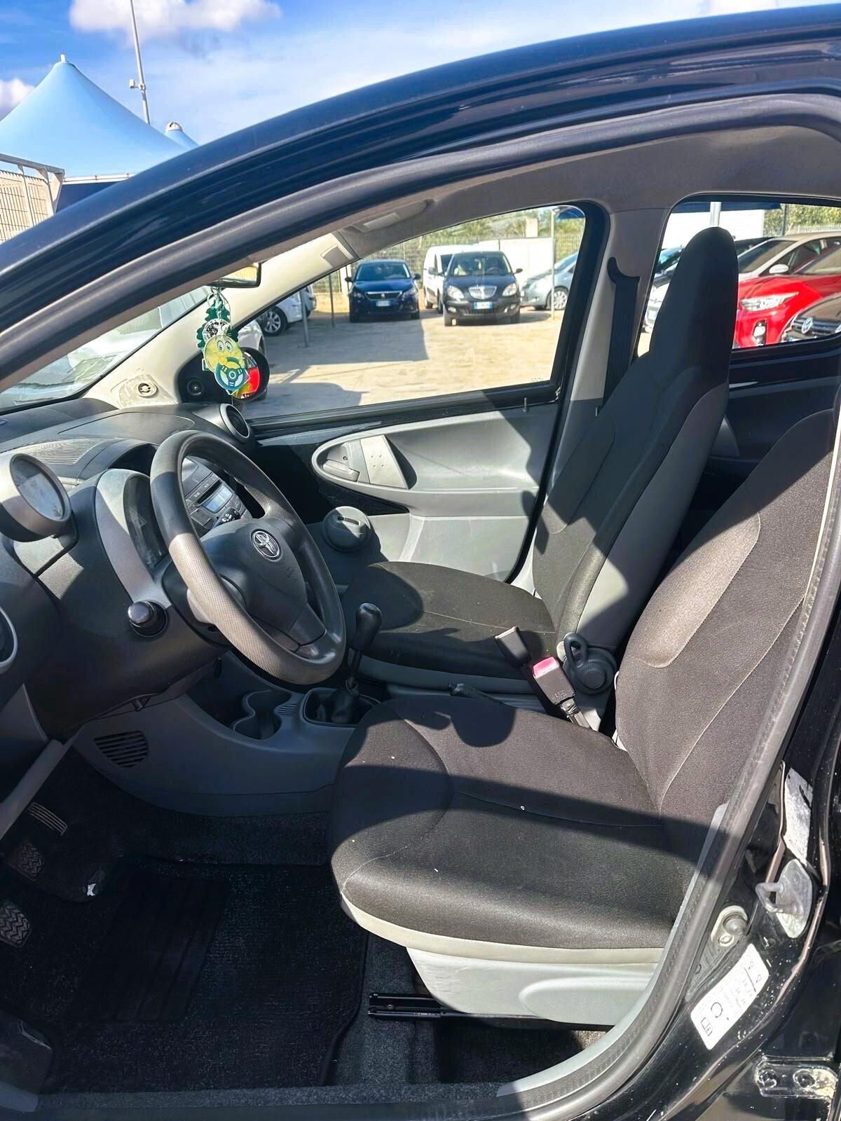 Toyota Aygo 1.0 12V VVT-i 5 porte