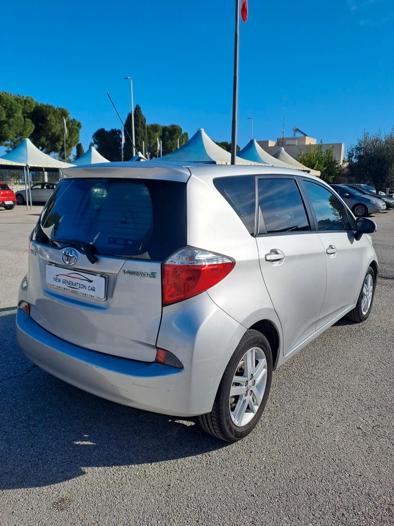 Toyota Verso-S 1.3 MT Style