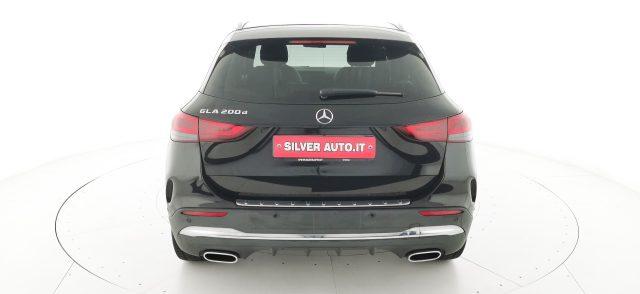 MERCEDES-BENZ GLA 200 d Automatic Premium