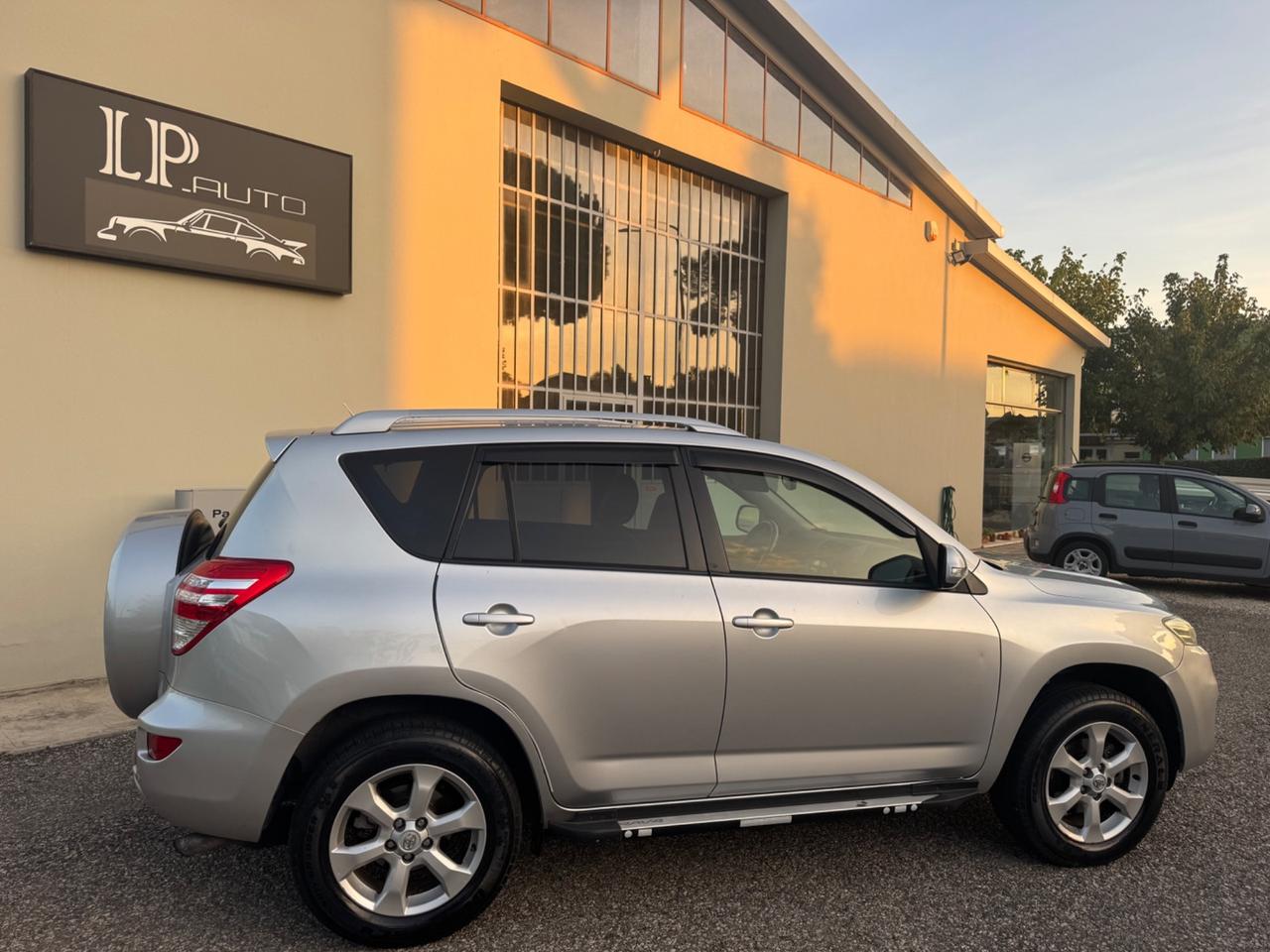 Toyota RAV 4 RAV4 Crossover 2.2 D-4D 150 CV DPF Exclusive