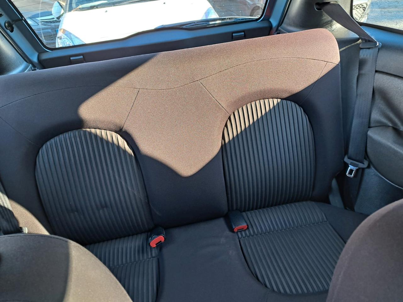 Lancia Ypsilon 1.4 Argento Ecochic GPL