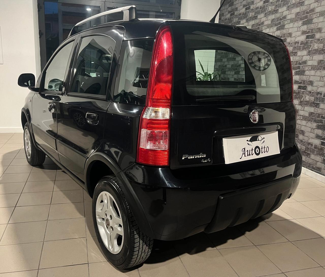 Fiat Panda 1.3 MJT 16V DPF 4x4 Climbing