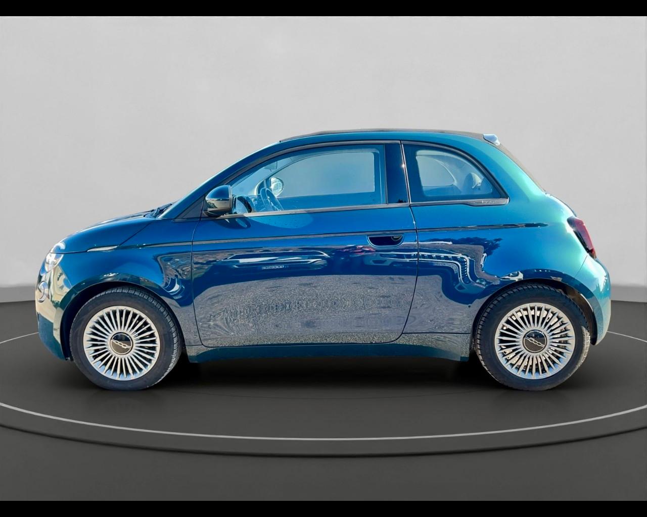 FIAT 500e Cabrio - 500e Cabrio 42 kWh Icon