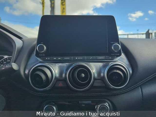 Nissan Juke 1.0 DIG-T 114 Dct N-Connecta