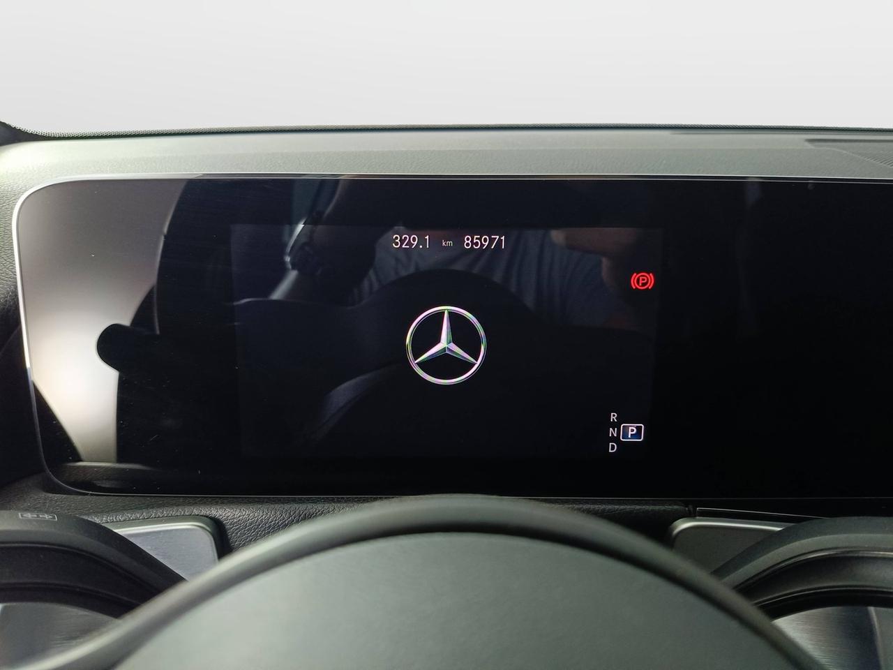 Mercedes-Benz GLB - X247 2019 - GLB 180 d Sport auto