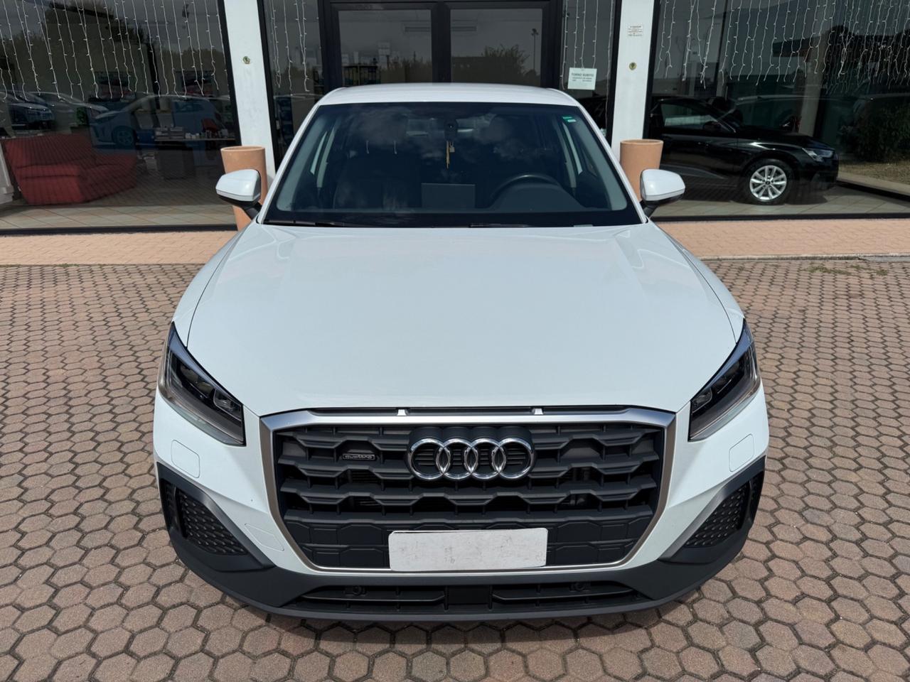 Audi Q2 35 TDI quattro S tronic Business
