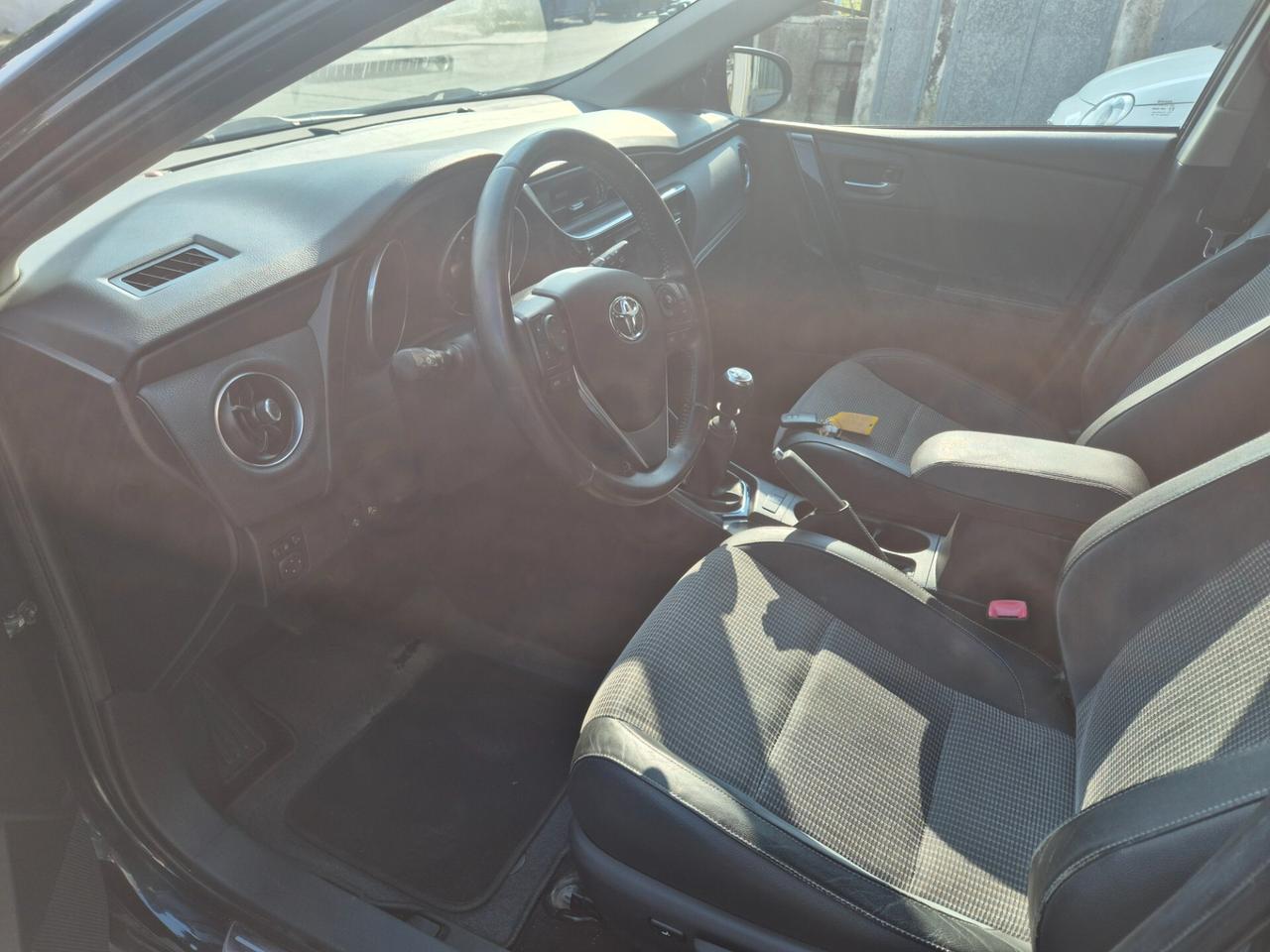 Toyota Auris 1.2 Turbo Lounge TAGLIANDATA REGOLARMENTE