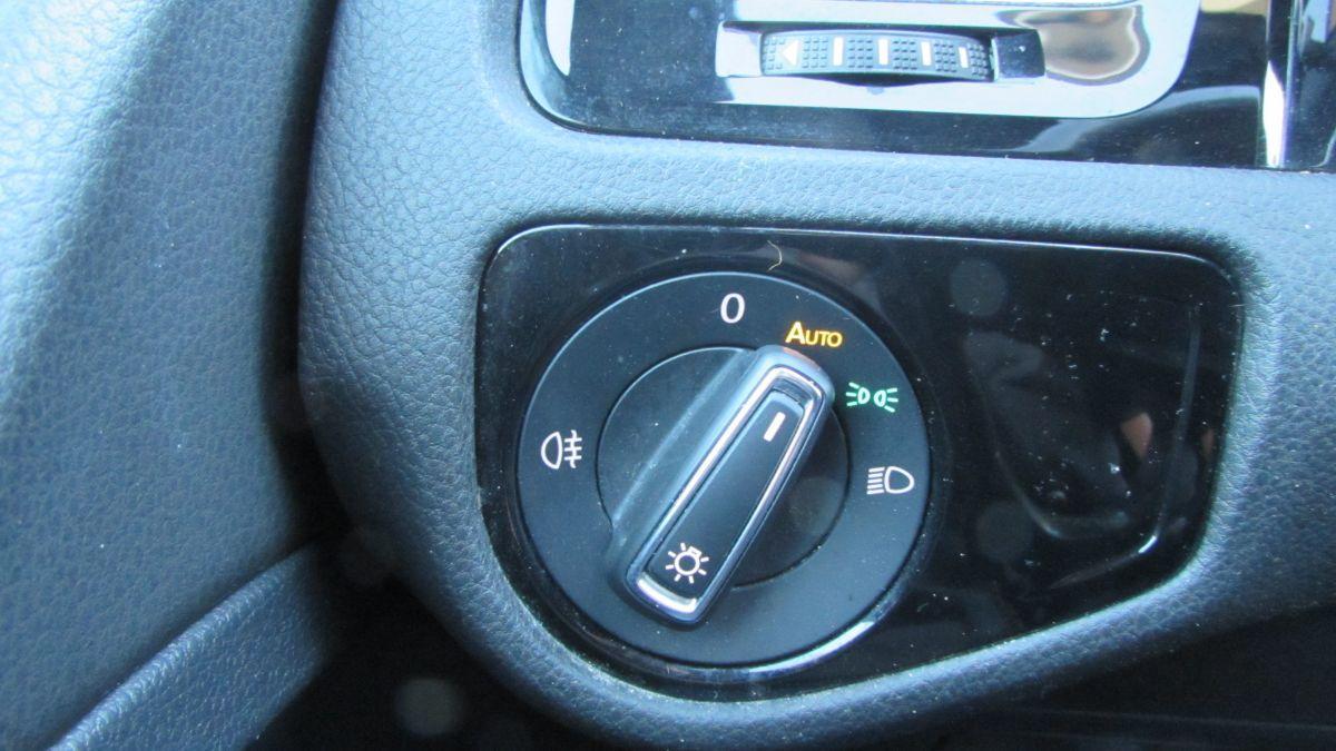 VOLKSWAGEN - Golf - 1.6 TDI 115CV DSG 3p. Sport BMT R-LINE PIU' PELLE