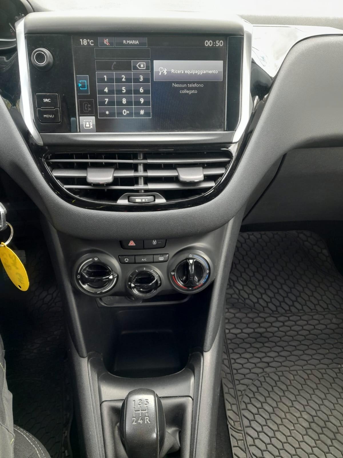 Peugeot 208 BlueHDi 75 5 porte Allure