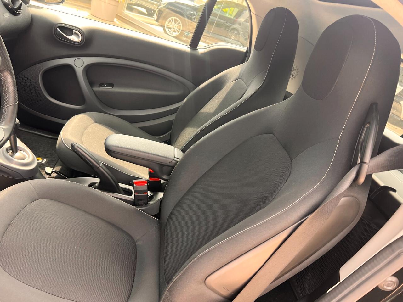 Smart ForTwo 70 1.0 Passion solo 18.000 km