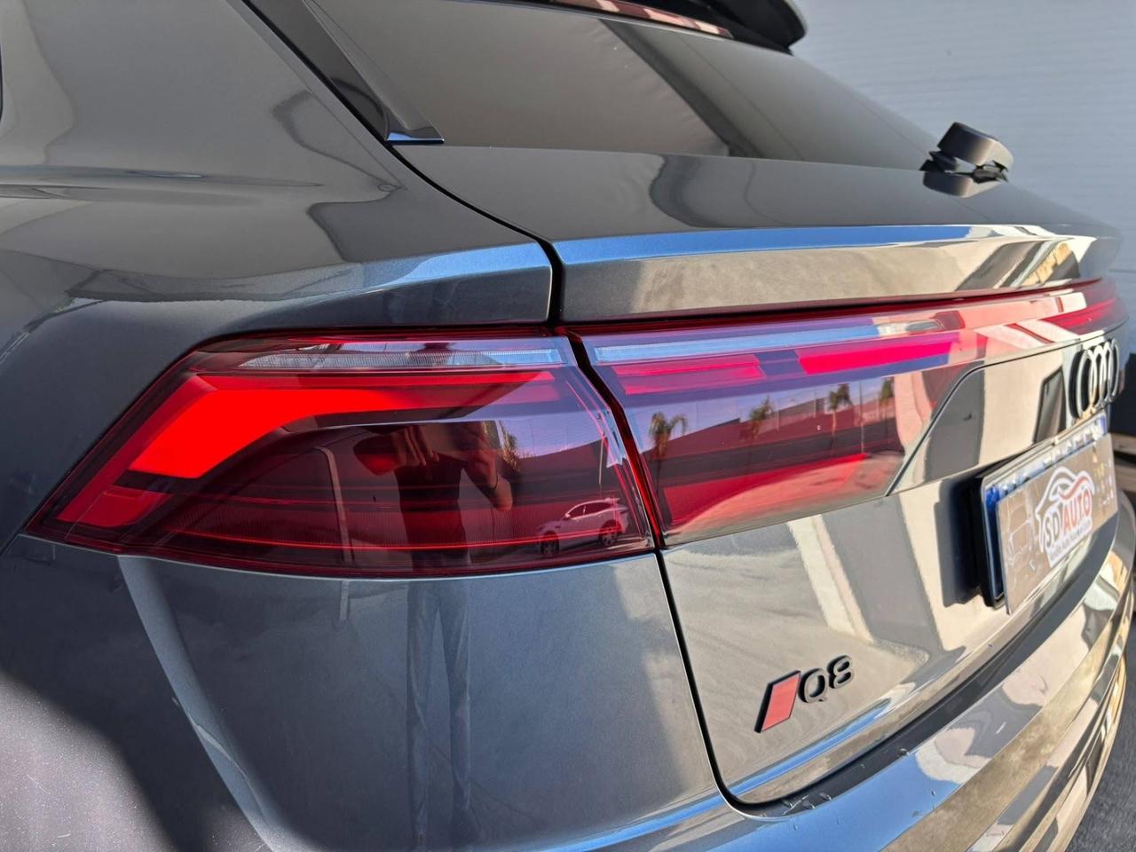 Audi Q8 SUV S line edition