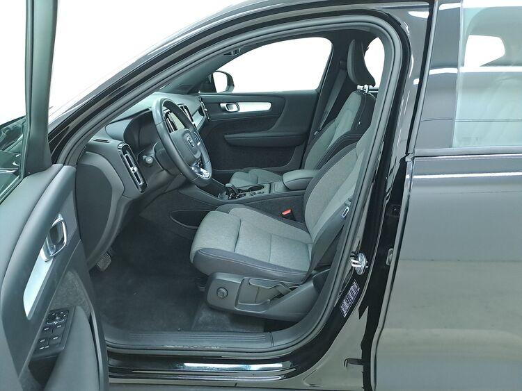 Volvo XC40 Core BR211359 2.0 Mild Hybrid 163CV