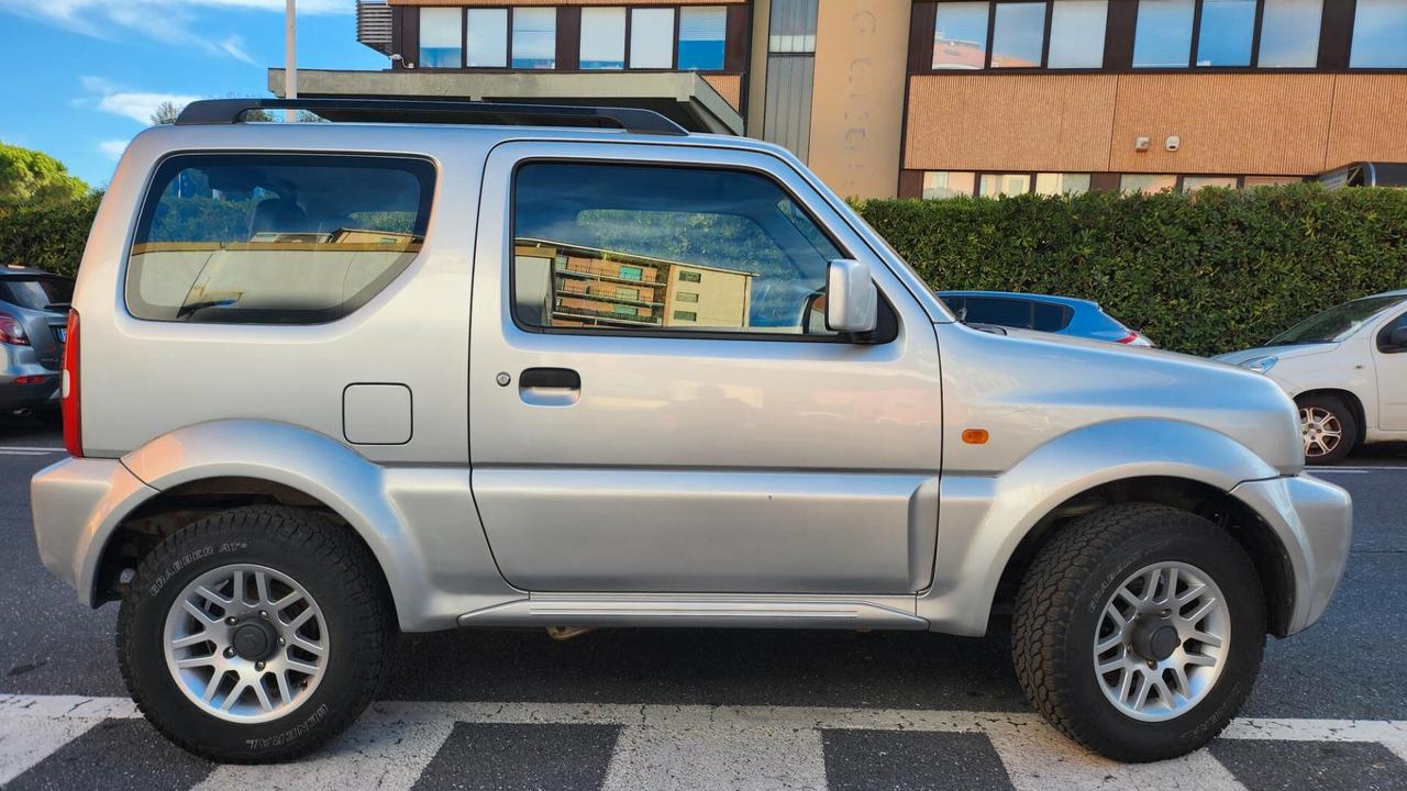 Suzuki Jimny 1.3i 16V cat 4WD JLX