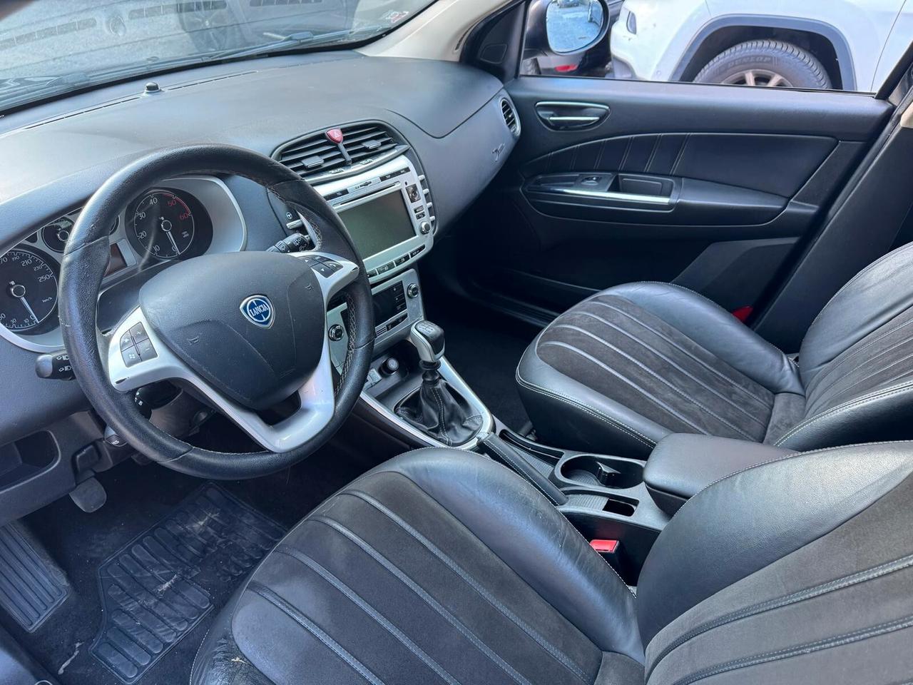 Lancia Delta 1.6 MJT DPF Argento*CERCHI