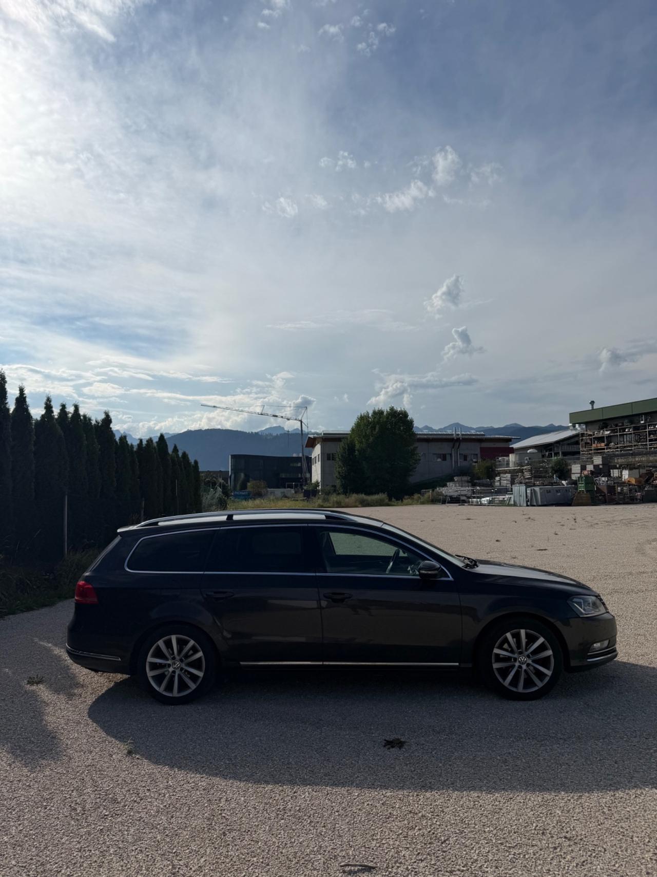 Volkswagen Passat Var 2.0 TDI 170CV DSG Highline