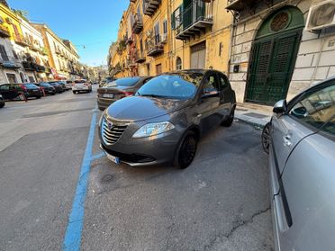 Lancia Ypsilon 1.2 69 CV Elefantino NEOPATENTATI FINANZIABILE