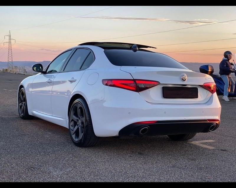 Alfa Romeo Giulia 2020 2.2 t Rosso Edizione 160cv auto
