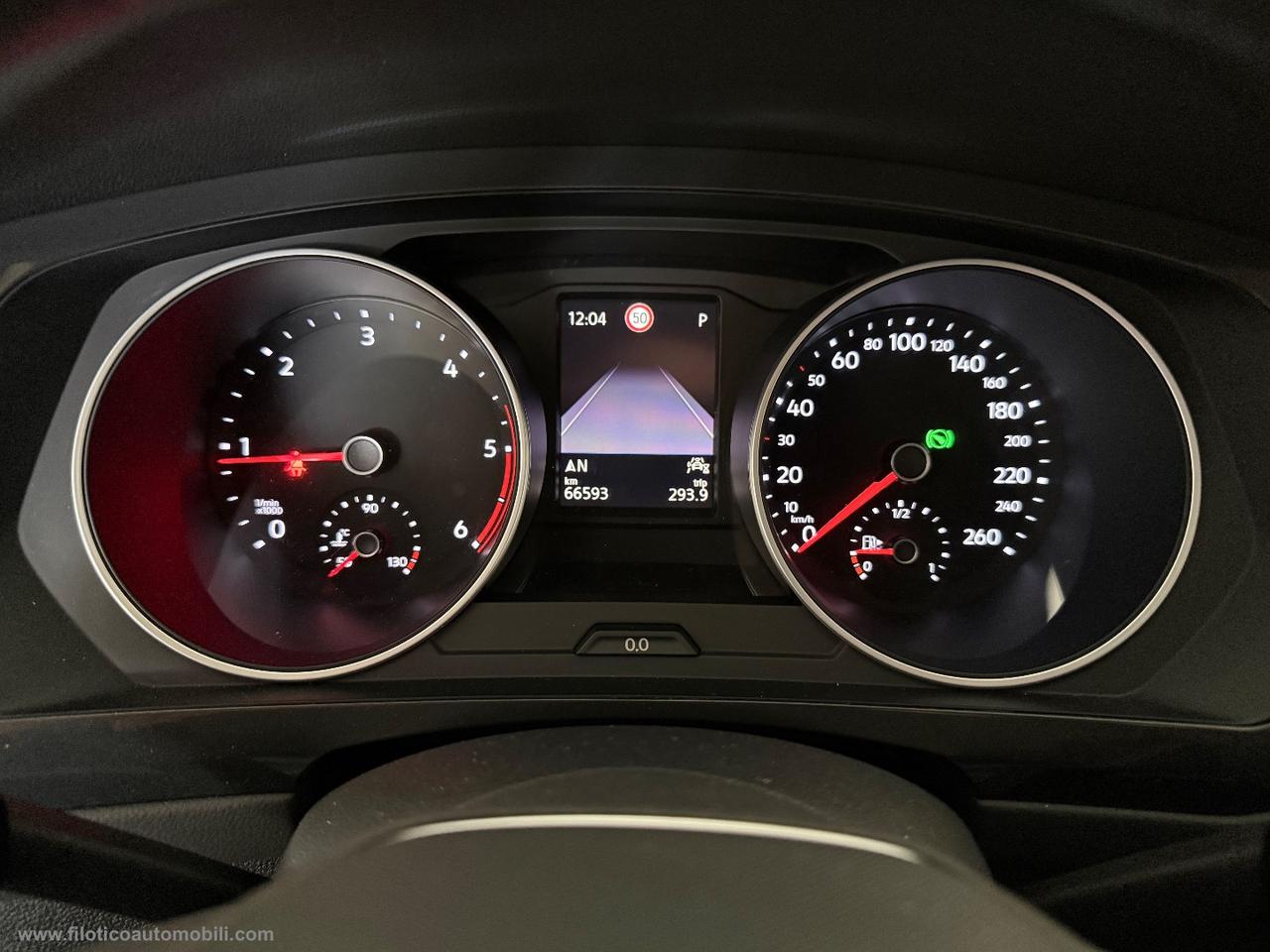 VOLKSWAGEN Tiguan 2.0 TDI 150CV SCR DSG Life FARI FULL LED - CONDIZIONI ECCELLENTI