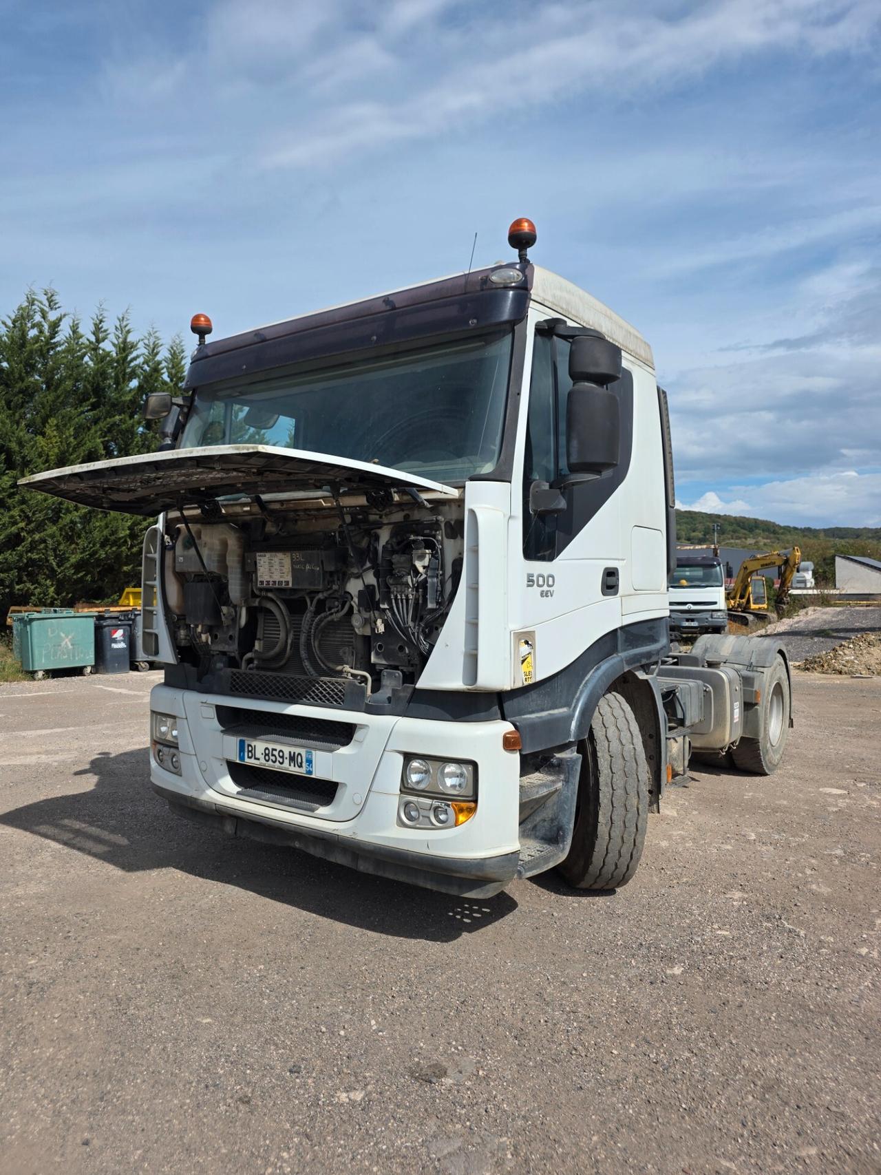 IVECO Stralis AS440S50T/P – 500 CV – Cambio manuale – solo circa 375.000 km