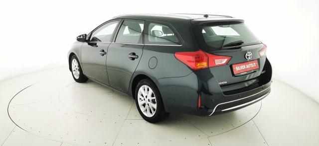 TOYOTA Auris Touring Sports 1.4 D-4D Lounge