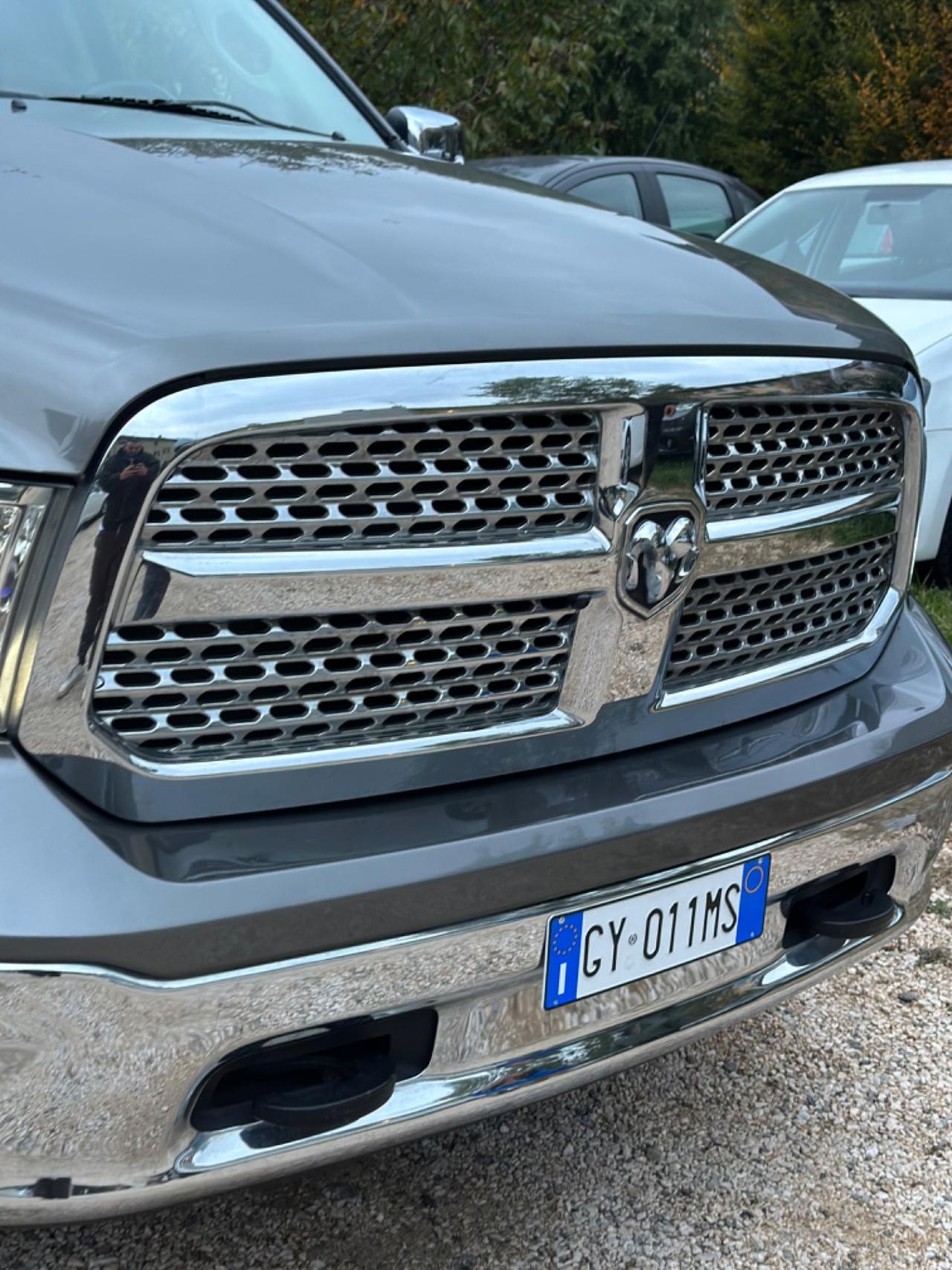 Dodge RAM LARAMIE AMATORE 4x4 KMCERT UNICOPR