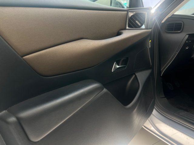 DS AUTOMOBILES DS 3 Crossback BlueHDi 100 So ChicDA ?149,00