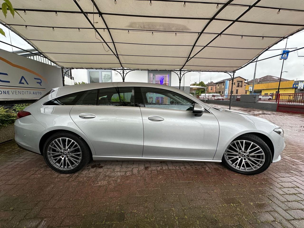 Mercedes-Benz CLA 180 Sport CLA 180 D