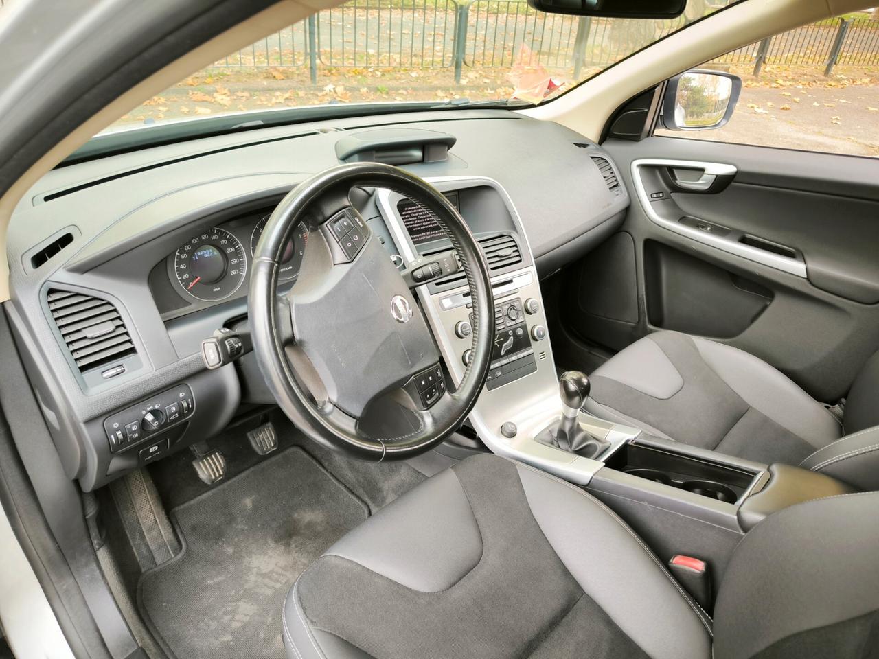 Volvo XC60 2.4 D 163 CV AWD Summum