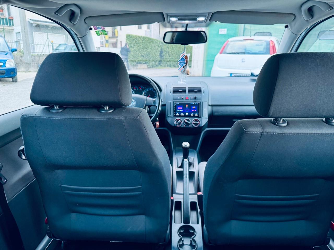 Volkswagen Polo 1.4/75CV 16V 3p. Sportline