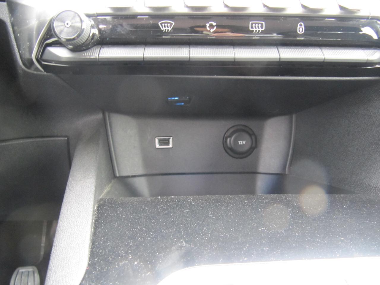 Peugeot 3008 BlueHDi 120 S&S Active