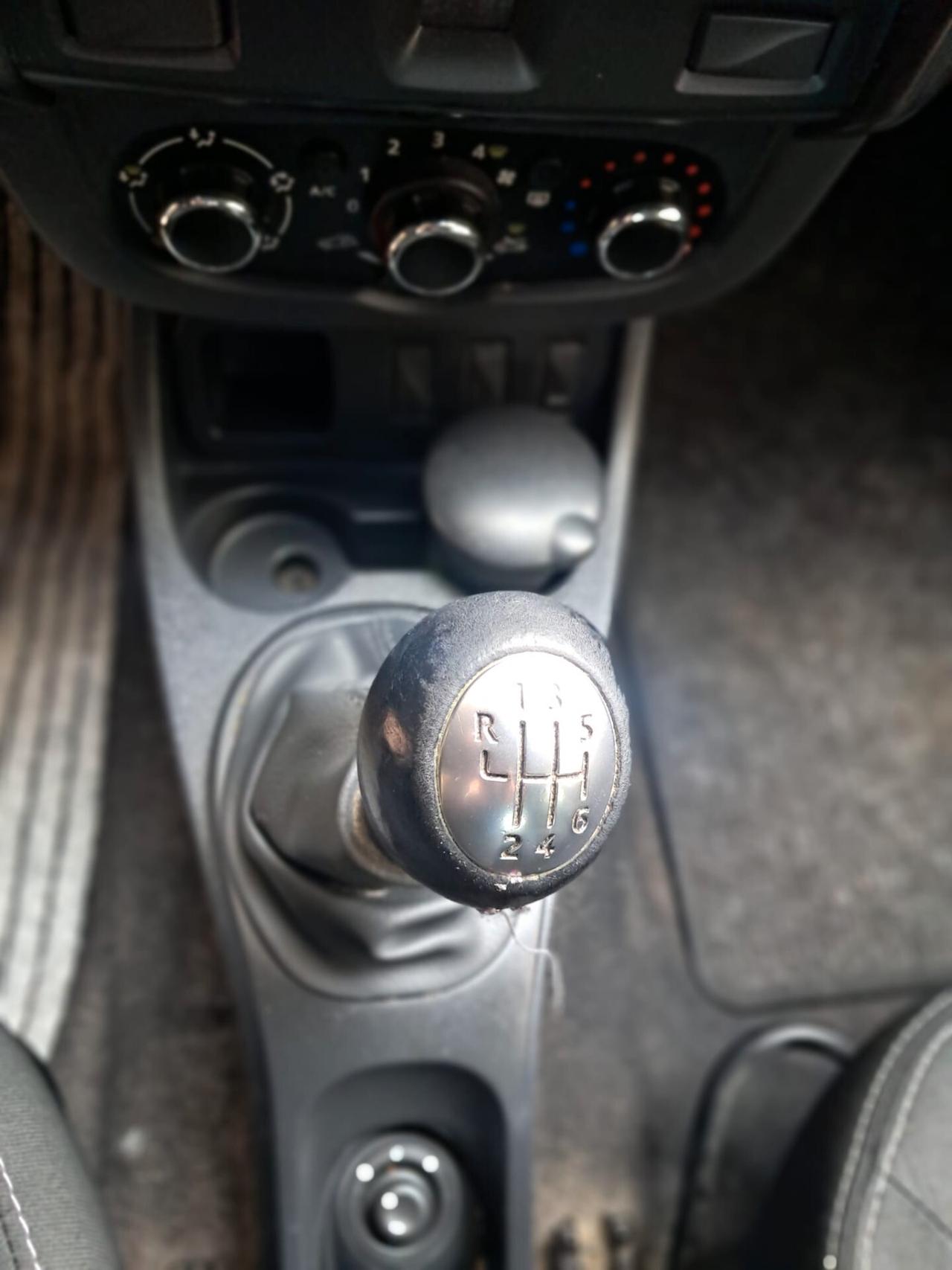 DACIA DUSTER 1.5 DCI-ANNO 2015-Euro 7990